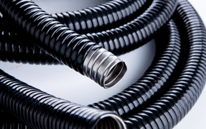 304不銹鋼雙扣包塑管有哪些優(yōu)勢？